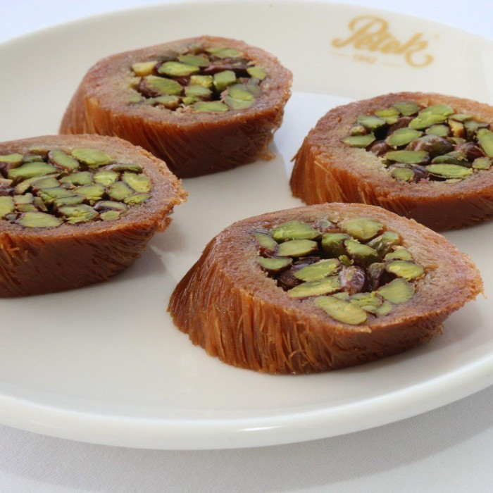 Petek Pastanesi