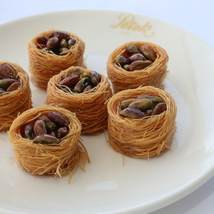 Petek Pastanesi 
